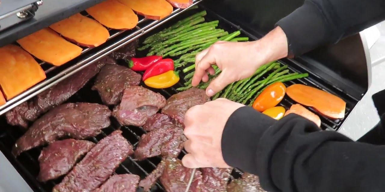 HOW TO COOK ON A PELLET GRILL | STEAK AND VEGGIES