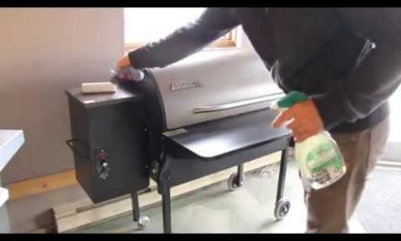 Cleaning a Treager with Canadian Wood Pellet Grills BBQ & Grill Degreaser