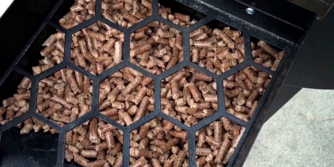 testing the new Tragger Wood Pellet Grill VLOG