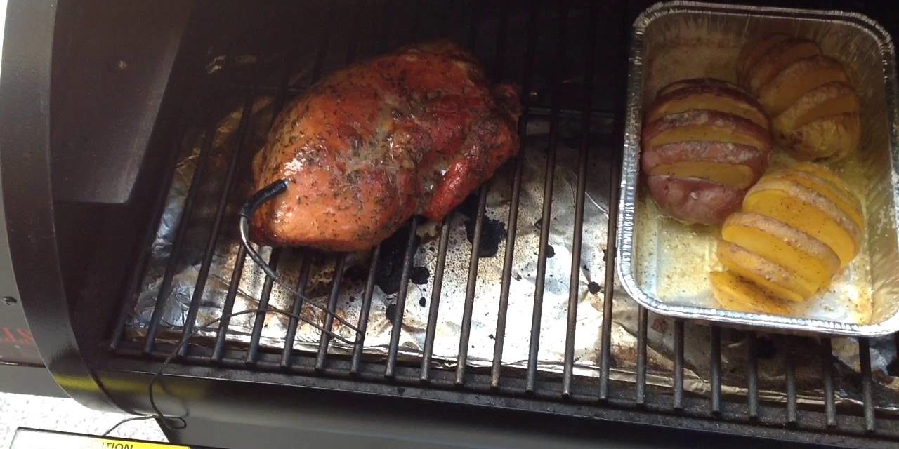 Pork Sirloin Roast And Butter Potatoes / Rec Tec Pellet Grill