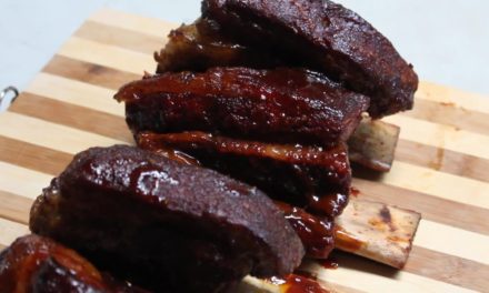 Cooking on a Traeger Pellet Grill – Beef Ribs and Chuck Roast