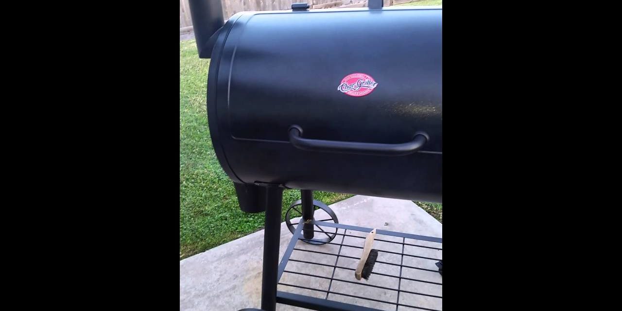 Char-Griller pellet smoker