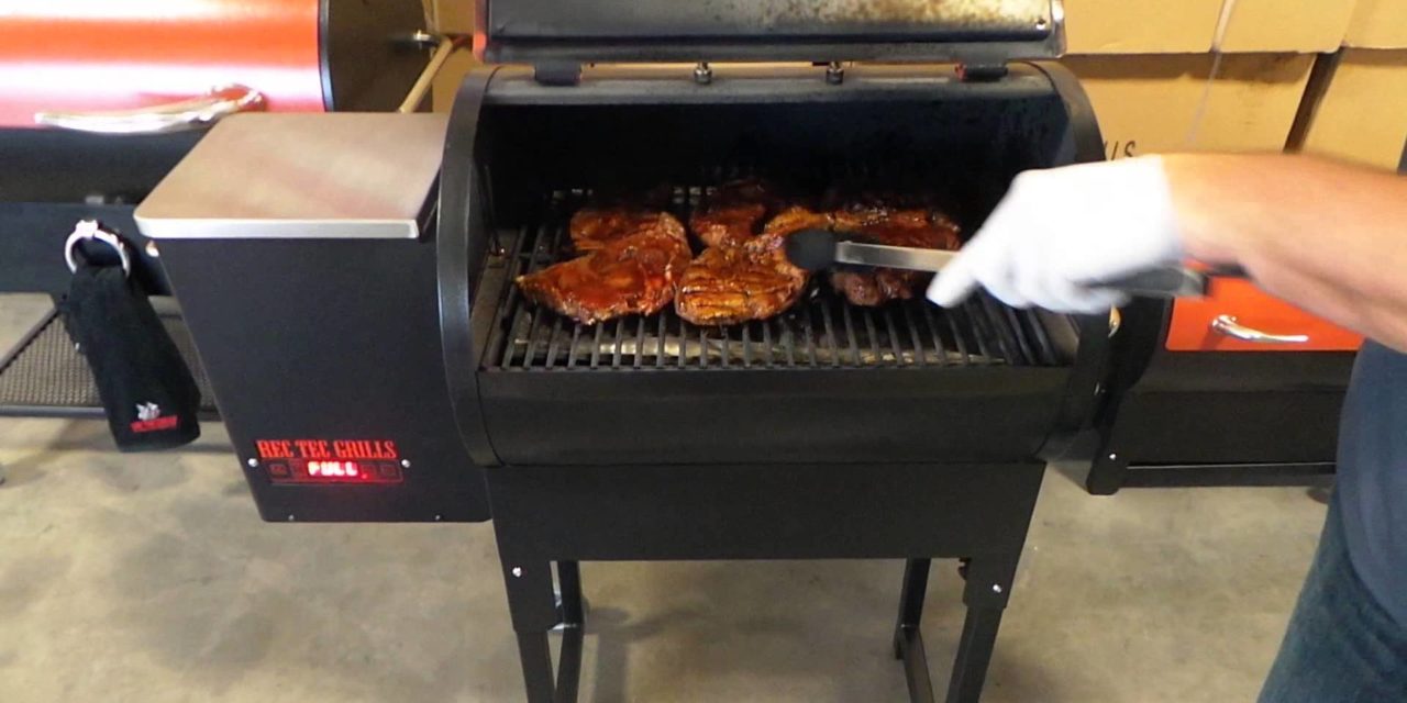 Ribeye steaks on the REC TEC Grills “Mini” (RT300)